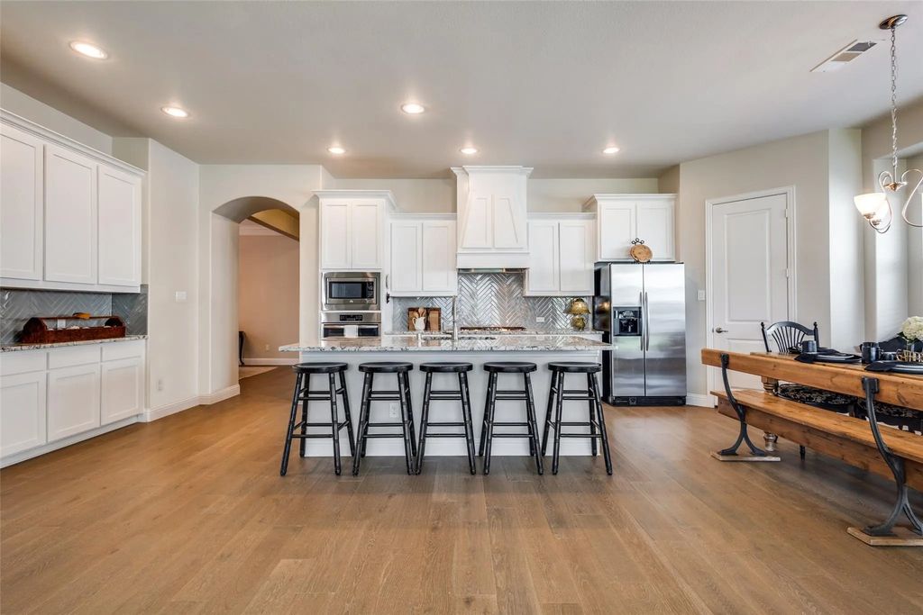 2706 Point Vista Drive, Lewisville