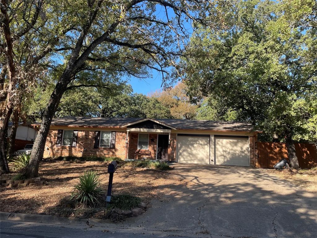 7025 Lowery Lane, North Richland Hills