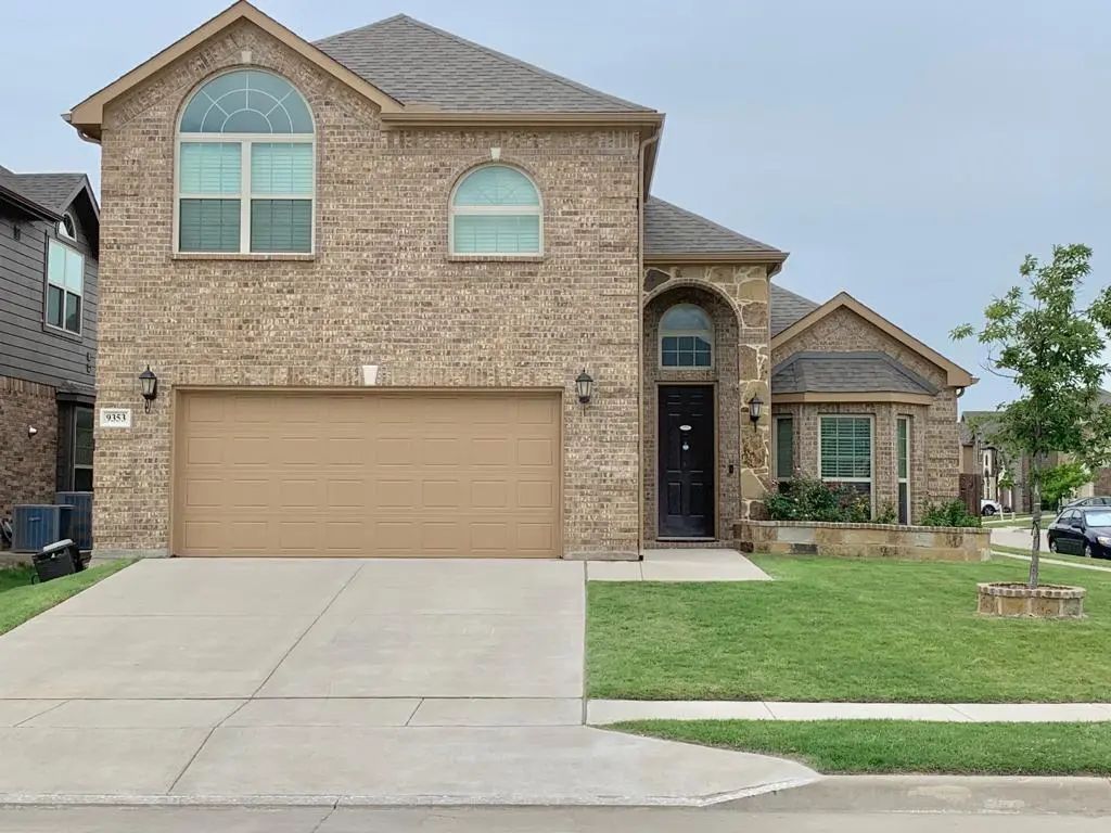 9353 Velvet Cactus Drive, Fort Worth