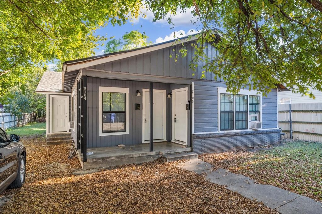 2104 Maple Avenue, Waco