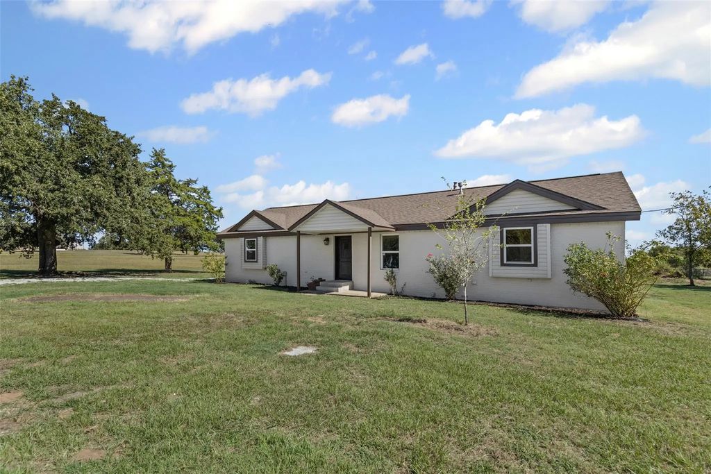 610 Mcvoid Road, Springtown