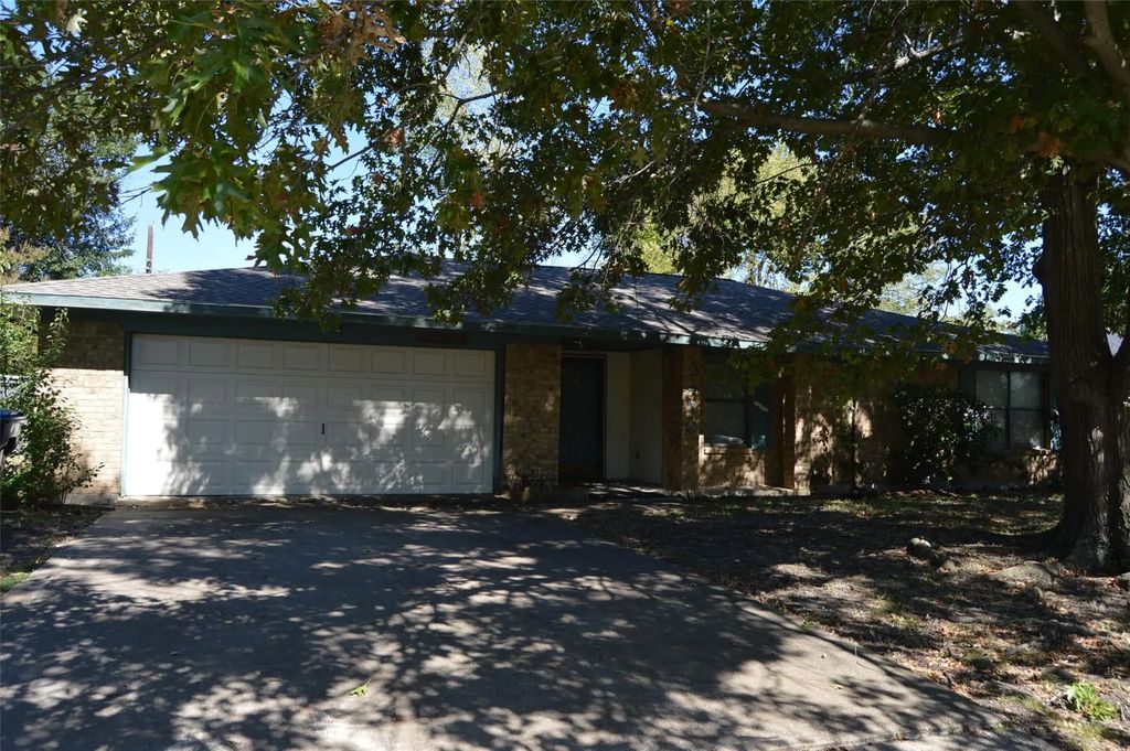 3410 Canton Street, Greenville
