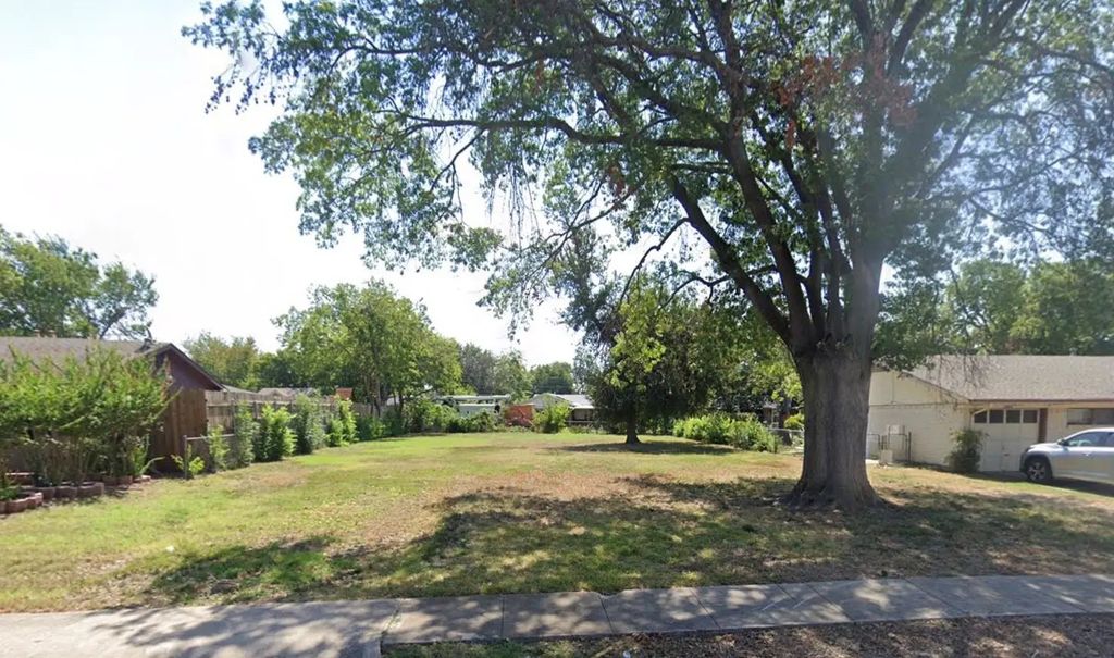 13904 Heartside Place, Farmers Branch