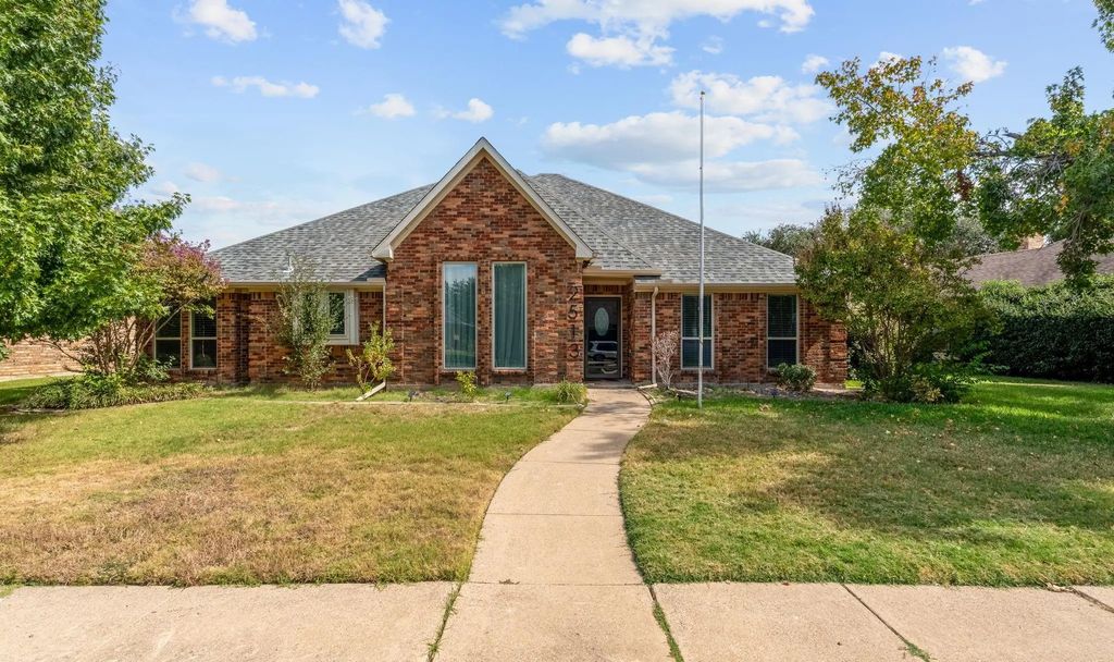 2513 Willowdale Drive, Carrollton