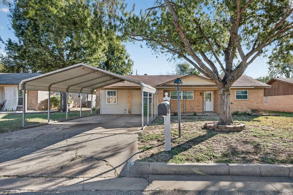 2107 Se 24th Avenue, Mineral Wells
