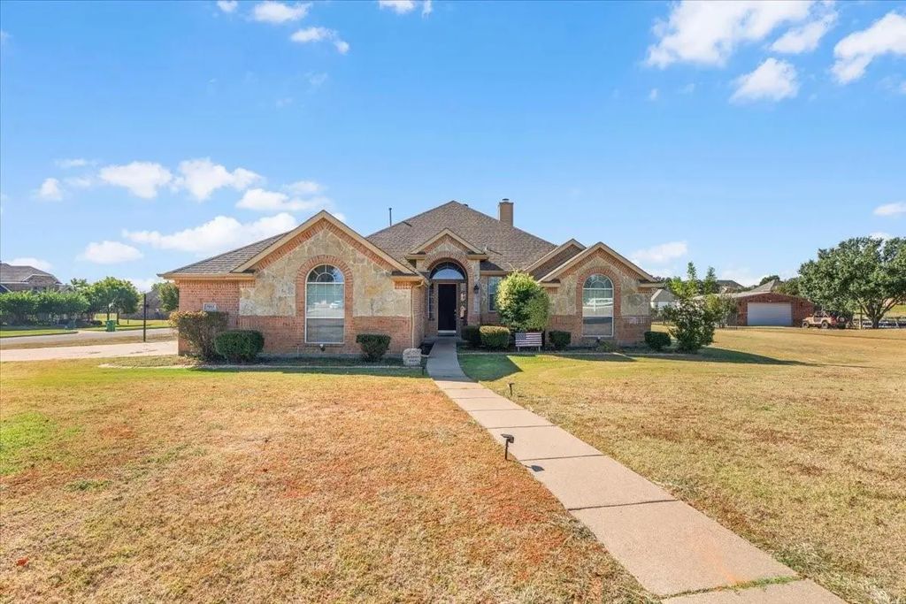 5012 Pheasant Run Drive, Joshua