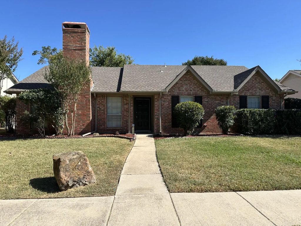 122 Creekside Lane, Coppell