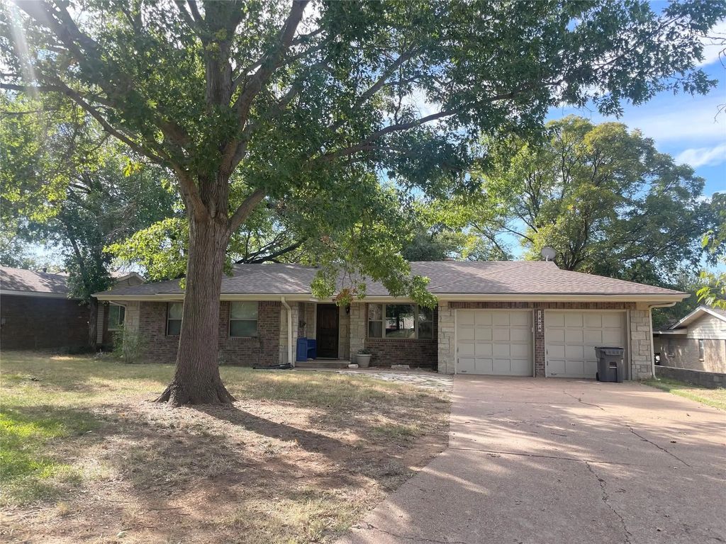 1424 Scenic Drive, Graham