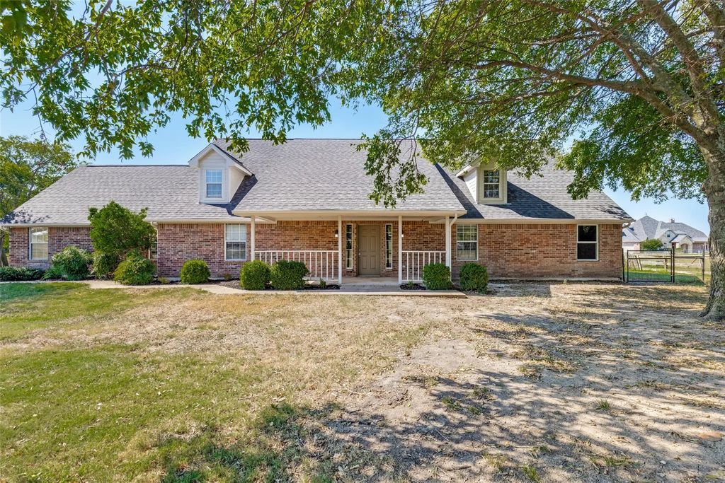 8623 Chisum Road, Sanger