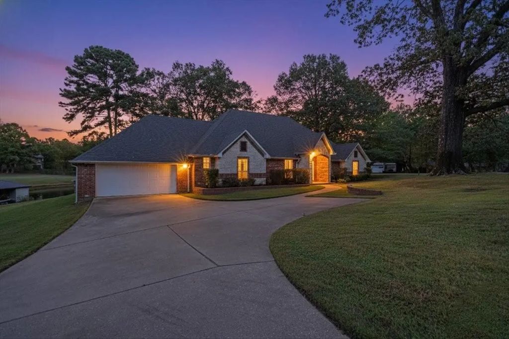23196 Jeb Circle, Frankston