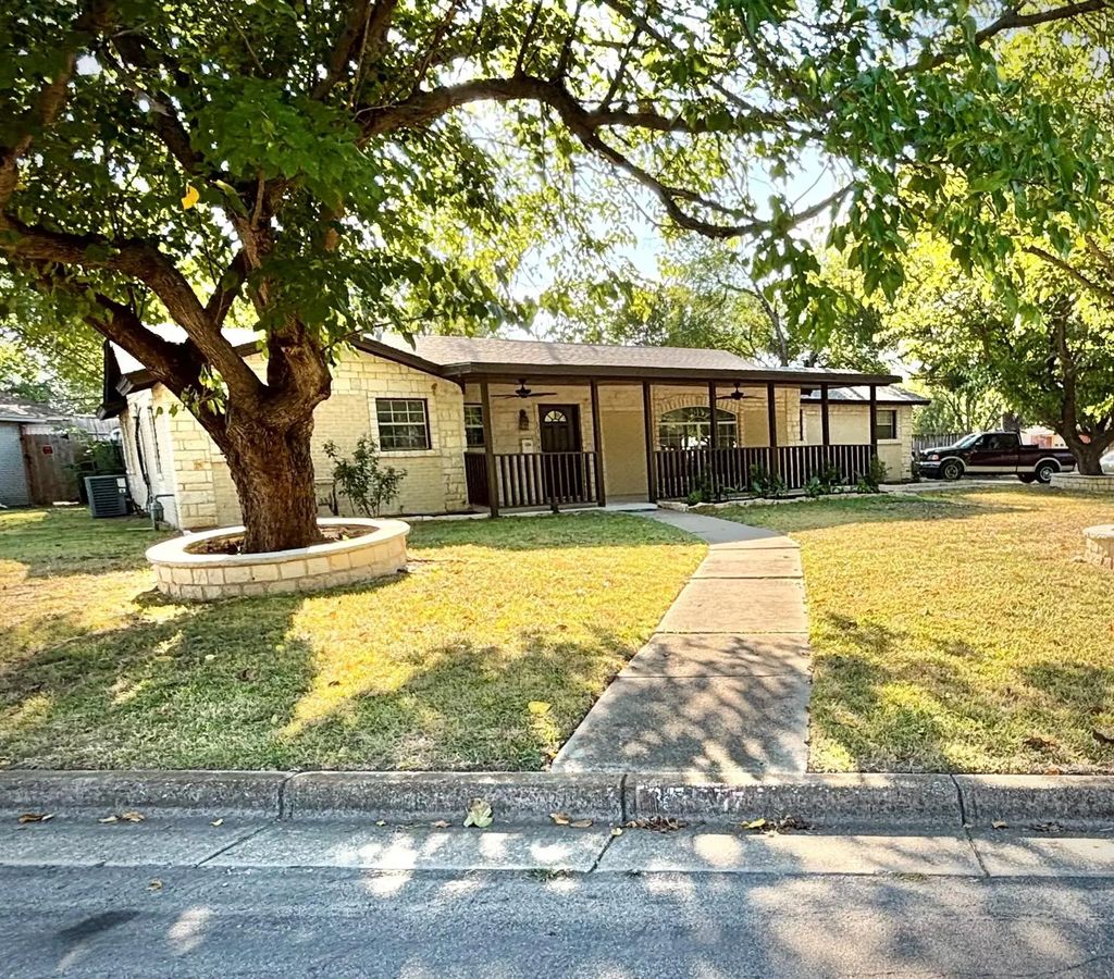 3557 Reeves, North Richland Hills