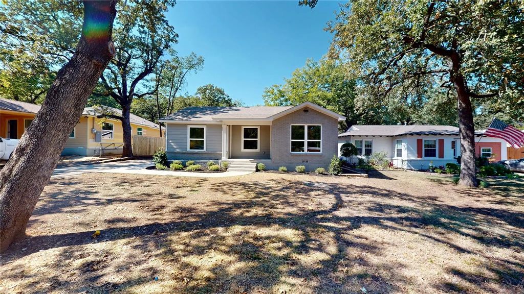 2220 Jenson Road, Fort Worth