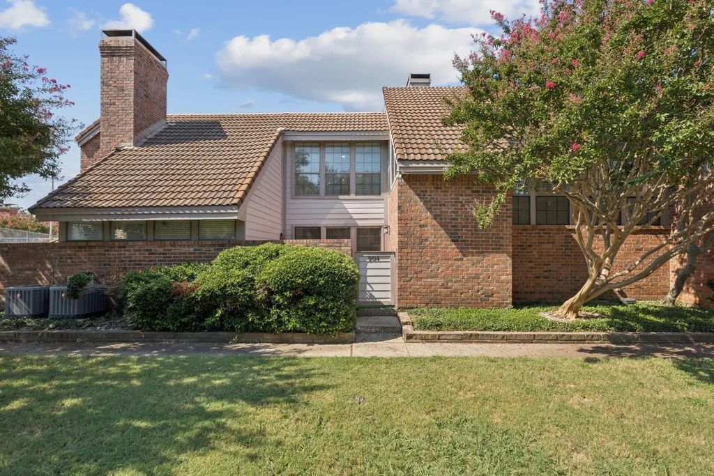 18240 Midway Road 904, Dallas