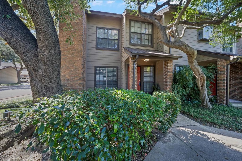 9910 Royal Lane 601, Dallas