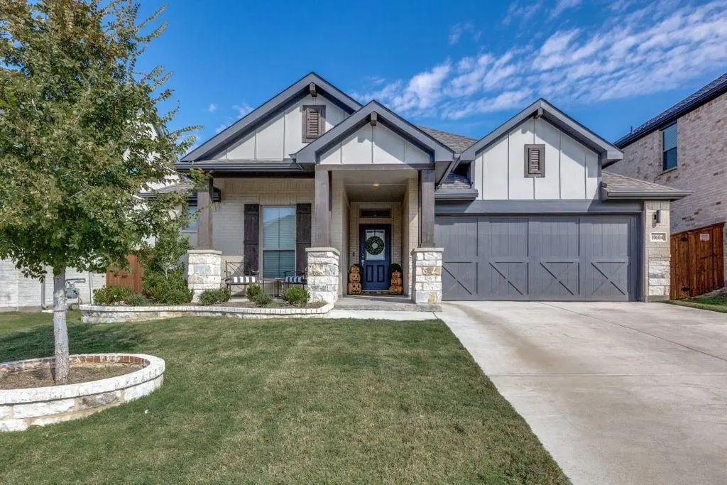 10604 Barrington Lane, Fort Worth