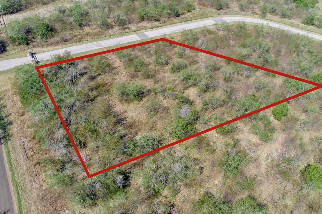 7003 County Road 4042, Kemp