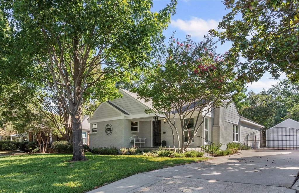 3529 Stadium Drive, Fort Worth