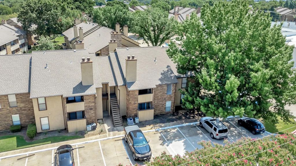 1101 Calico Lane 1422, Arlington
