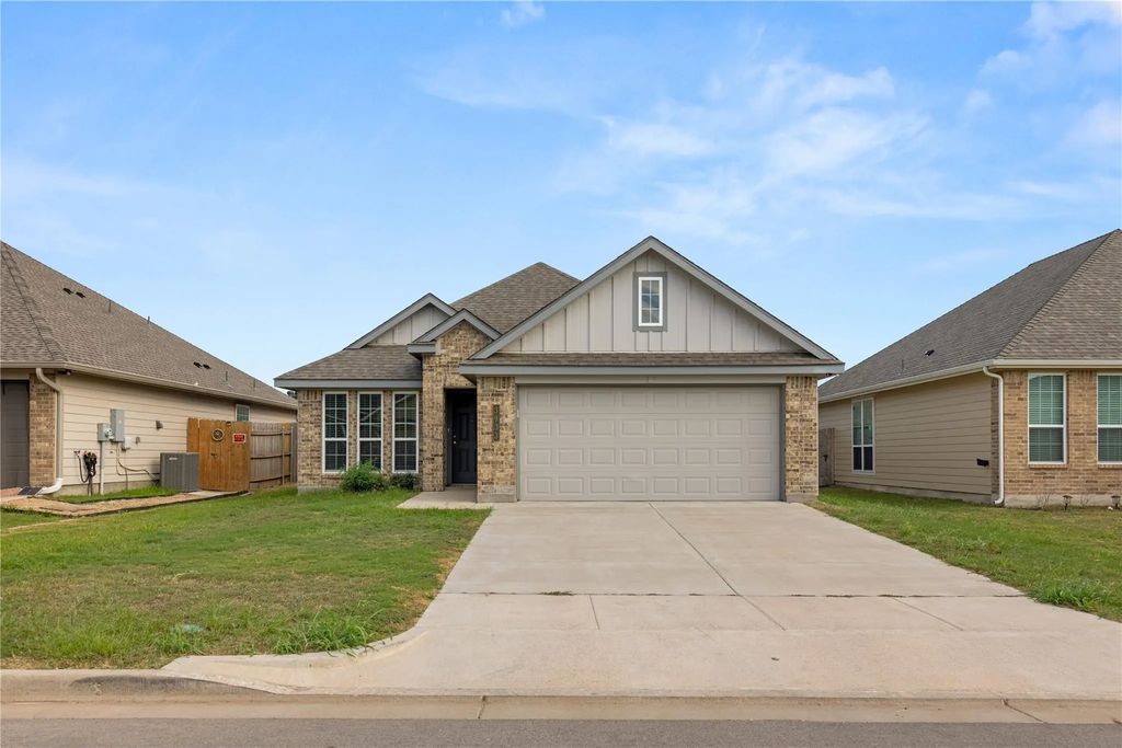 3933 Rimfire Road, Waco