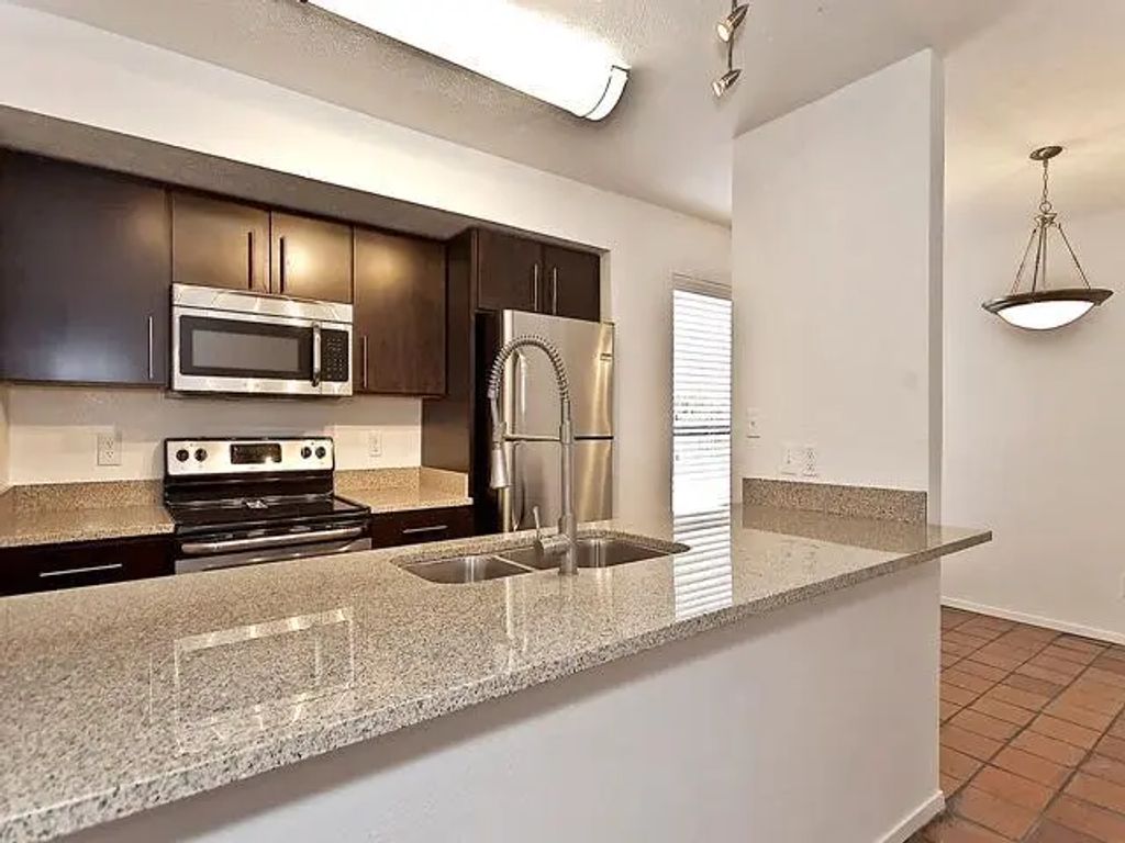 5909 Birchbrook Drive 103, Dallas