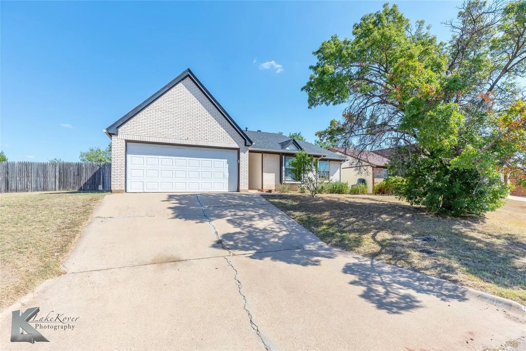 717 Chanticleers Lane, Abilene