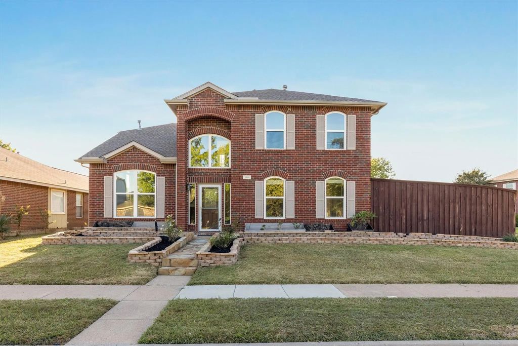 2925 Lake Valley Drive, Garland