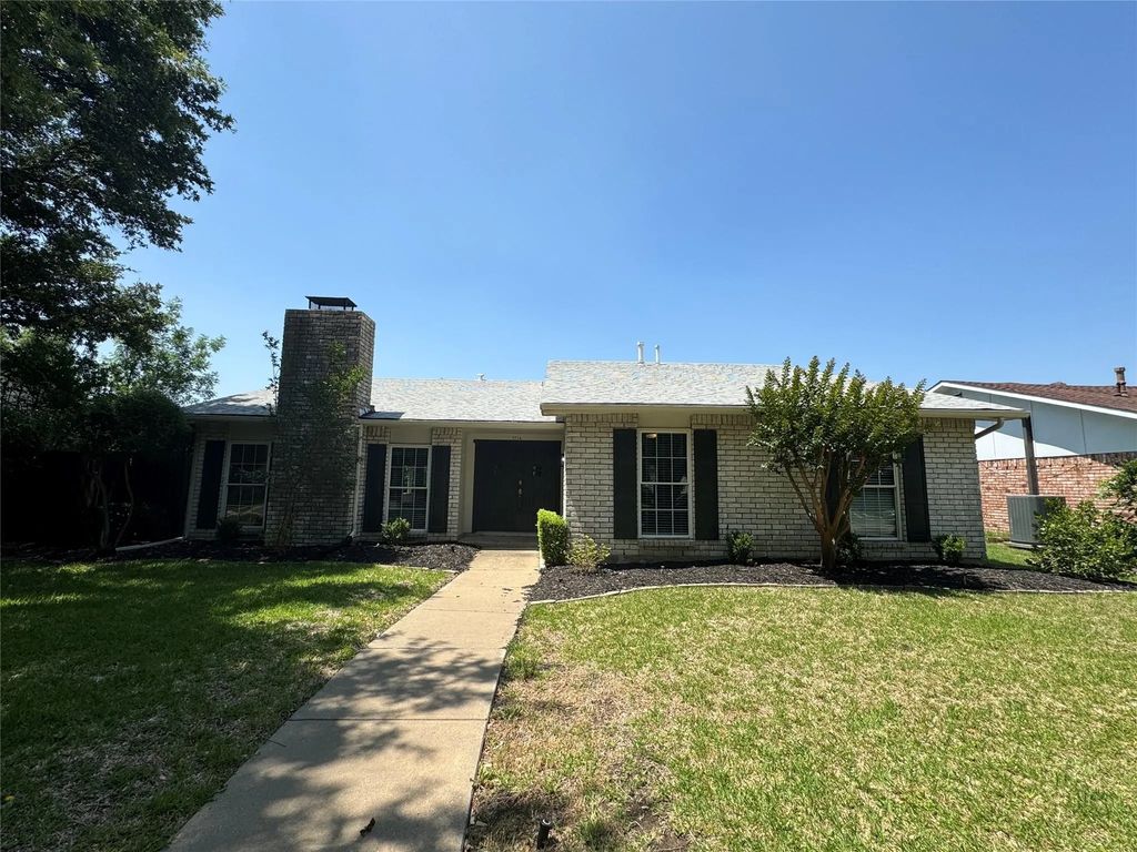 1714 Cherokee Trail, Plano