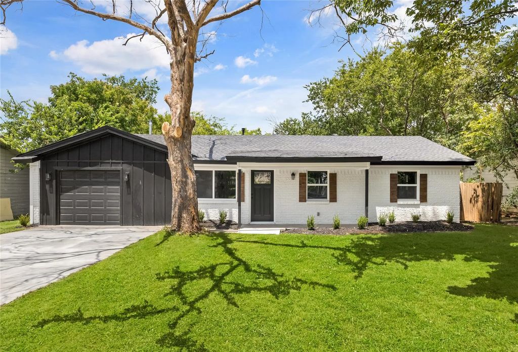 13321 Blossomheath Lane, Dallas