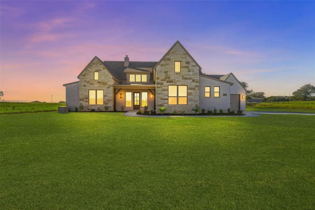 231 Sweetgrass Drive, Poolville