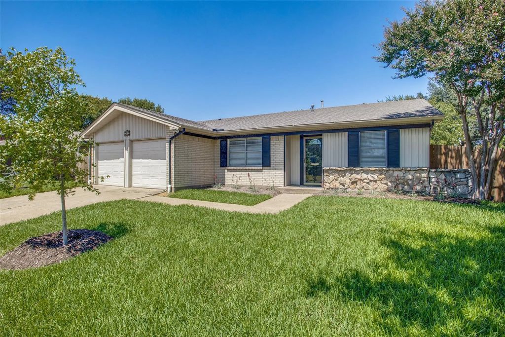 702 Melrose Drive, Richardson