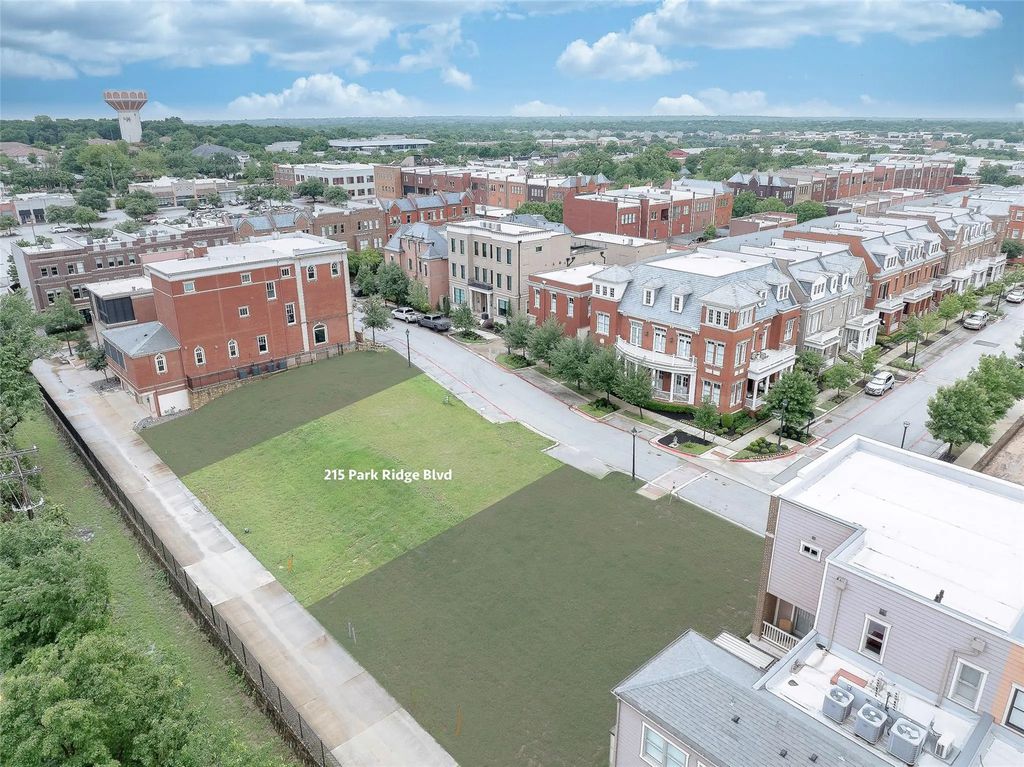 215 Park Ridge Boulevard, Southlake