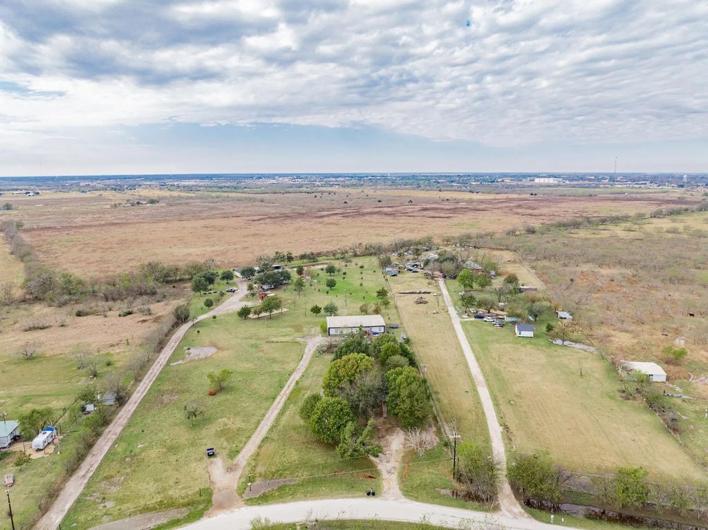 1312 Crowell Road, Kaufman
