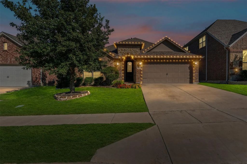 8309 Meadow Sweet Lane, Fort Worth