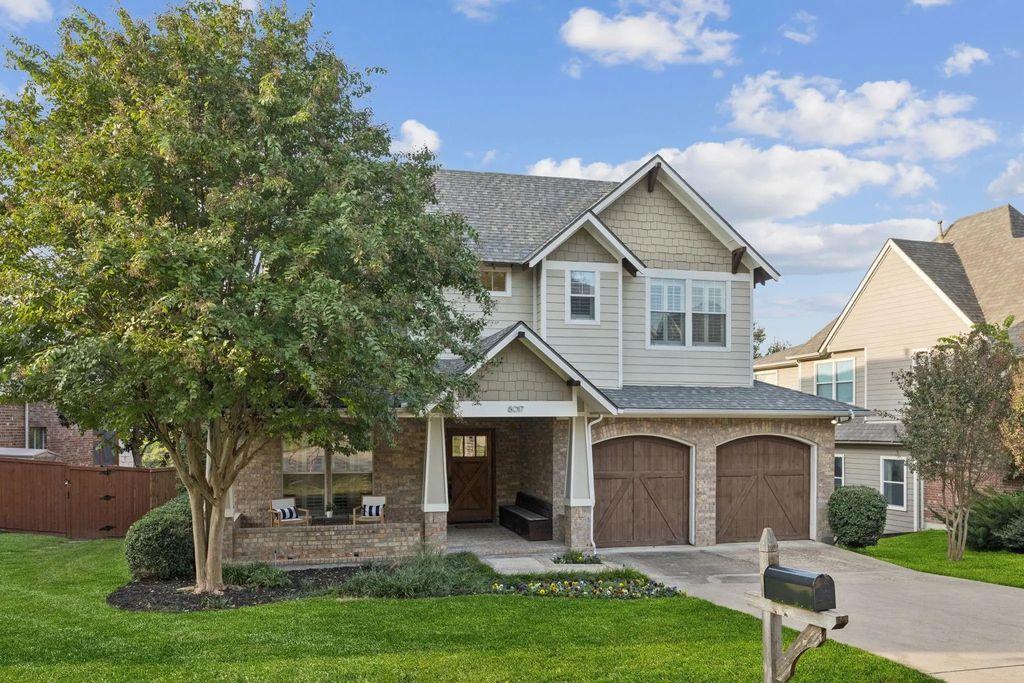 8017 Deer Trail Drive, Dallas