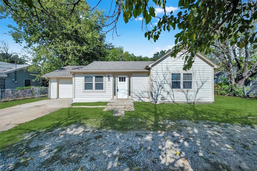 6704 Charbonneau Road, Lake Worth