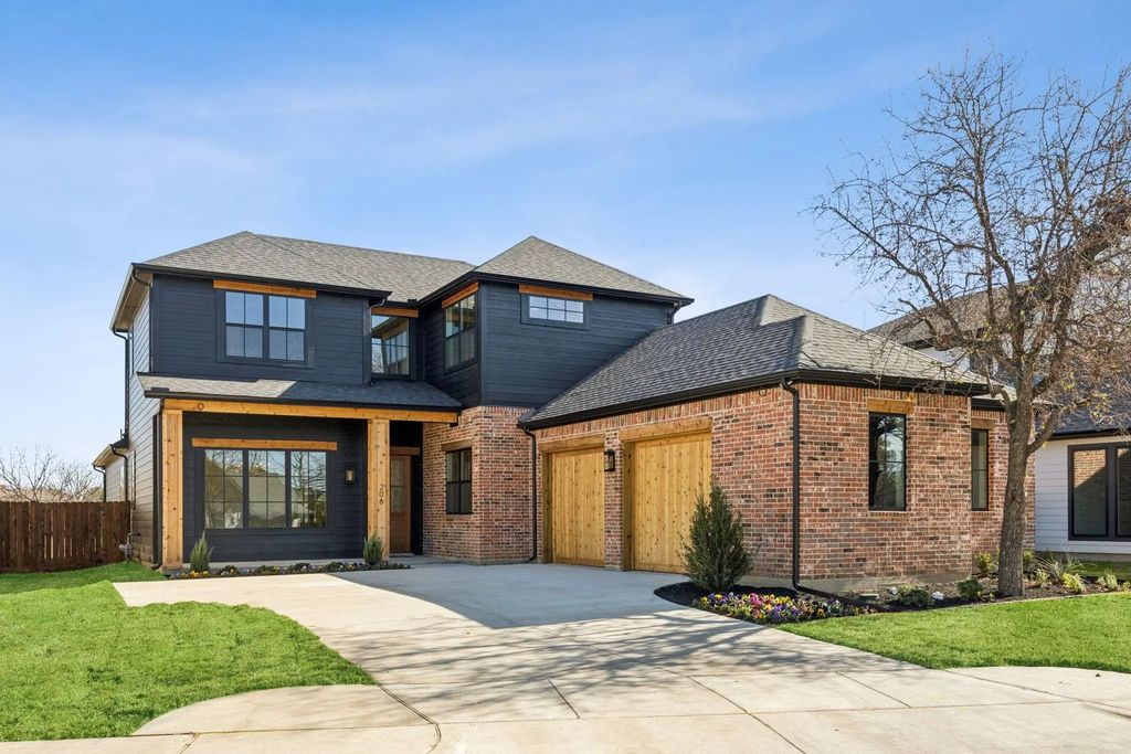 206 Pecan Street, Roanoke
