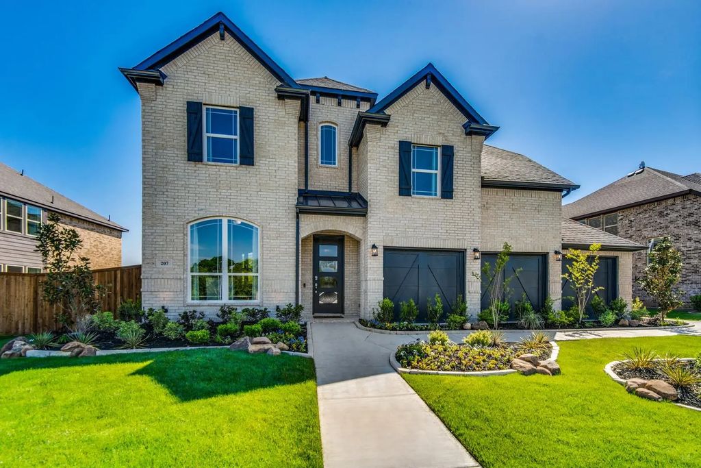 207 Oakcrest Drive, Justin