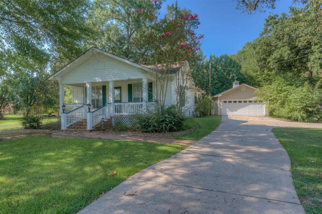 3725 Old Mooringsport Road, Shreveport