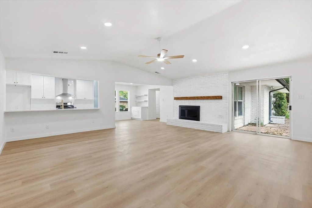 5940 Hunters View Lane, Dallas