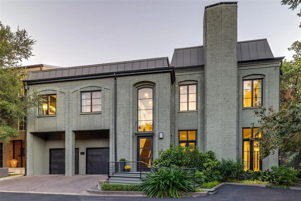 4678 Christopher Place, Dallas