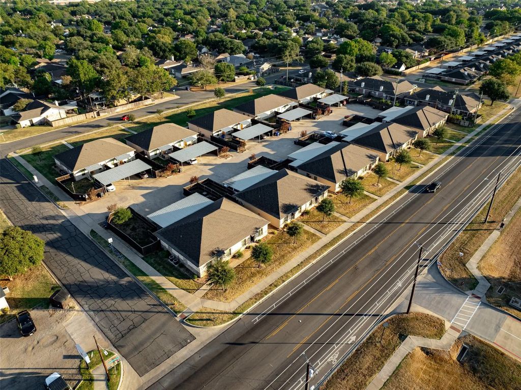 2300-2338 Century Drive, Waco