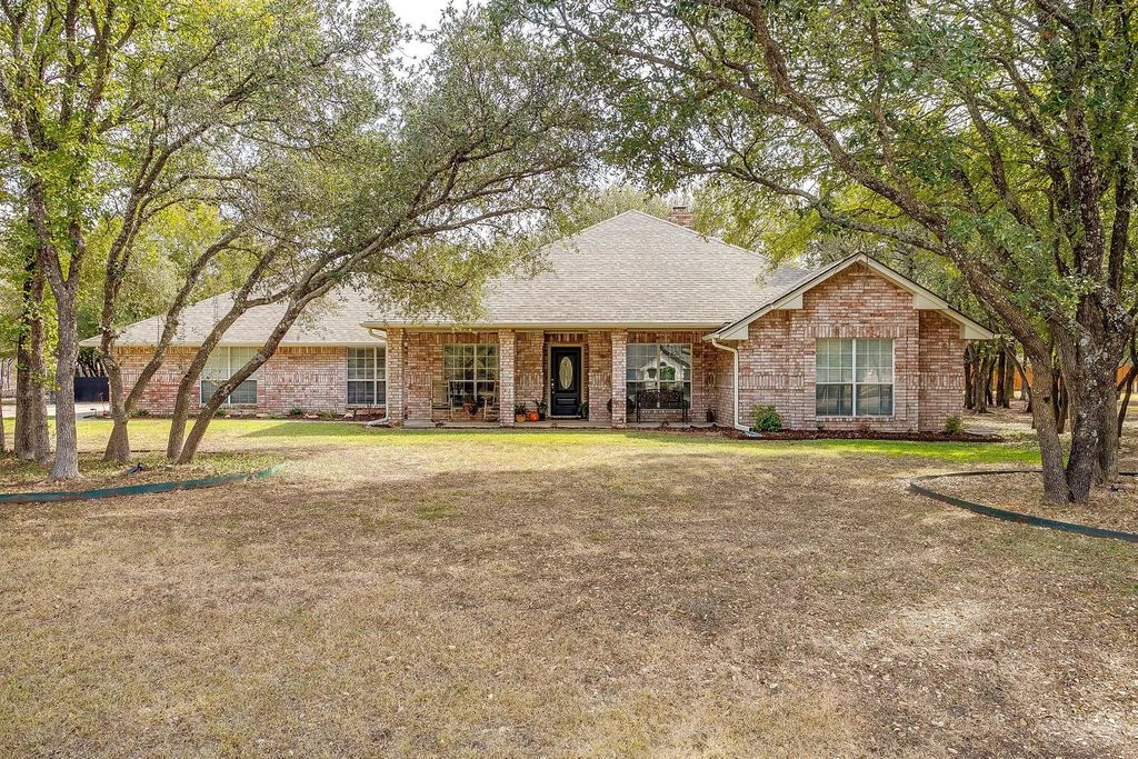 205 Highland Drive, Aledo