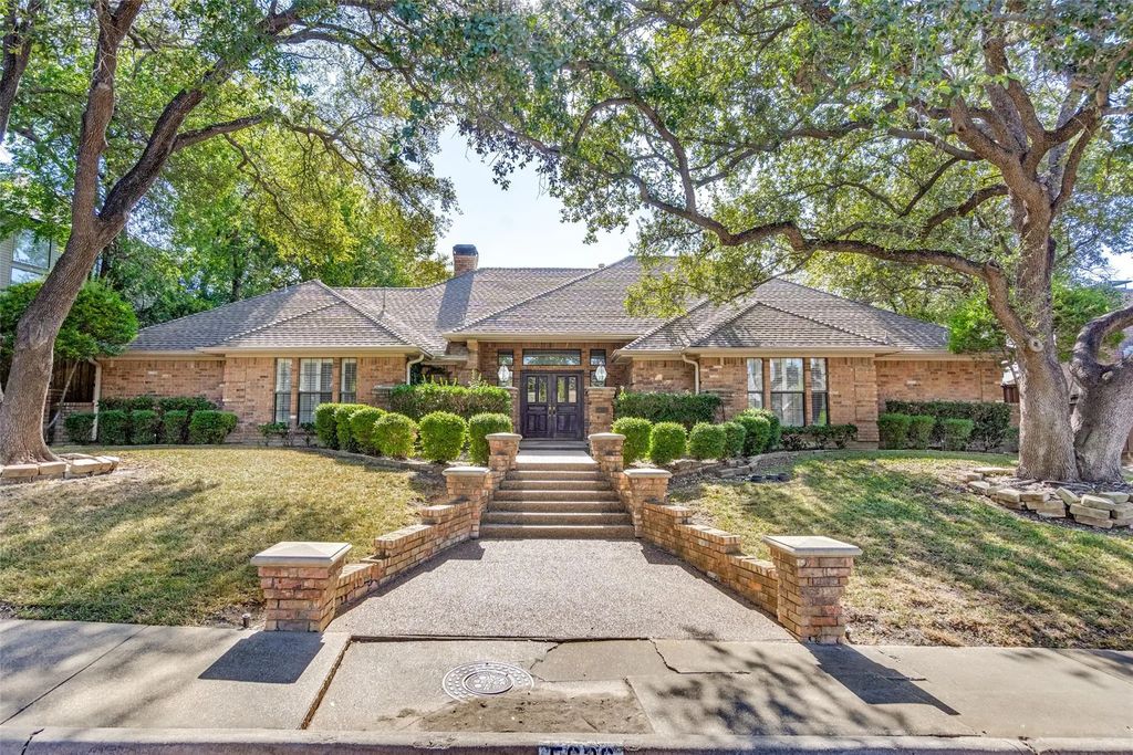 5626 Twin Brooks Drive, Dallas