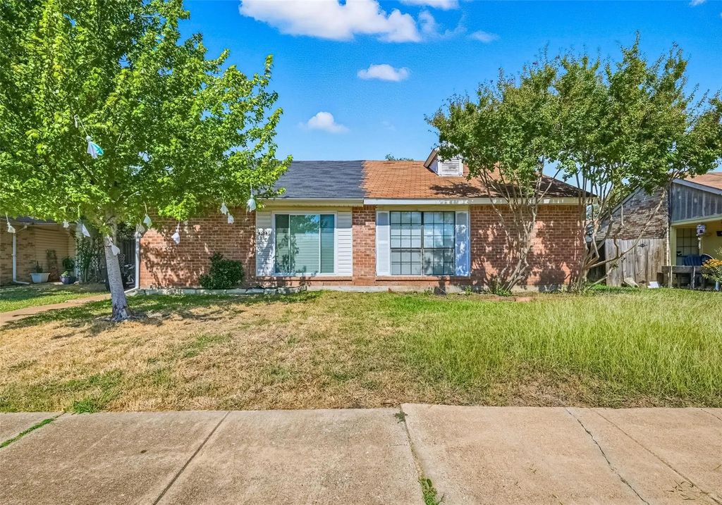 4526 Carr Street, The Colony