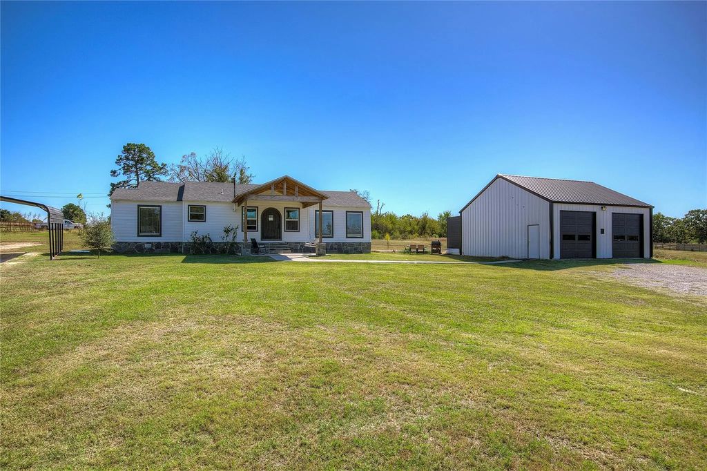 3974 Texas Highway 11 E, Sulphur Springs