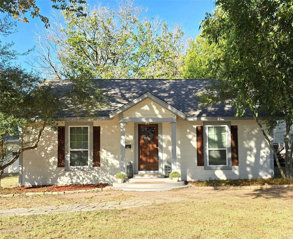 317 S Ebrite Street, Mesquite