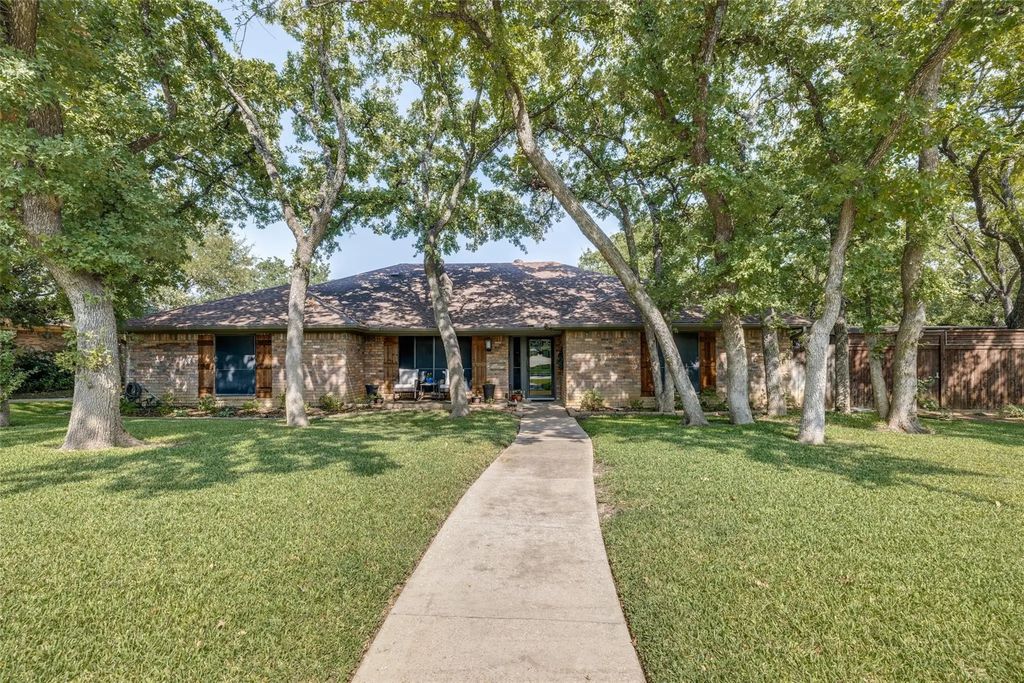 4613 Hillside Drive, Arlington