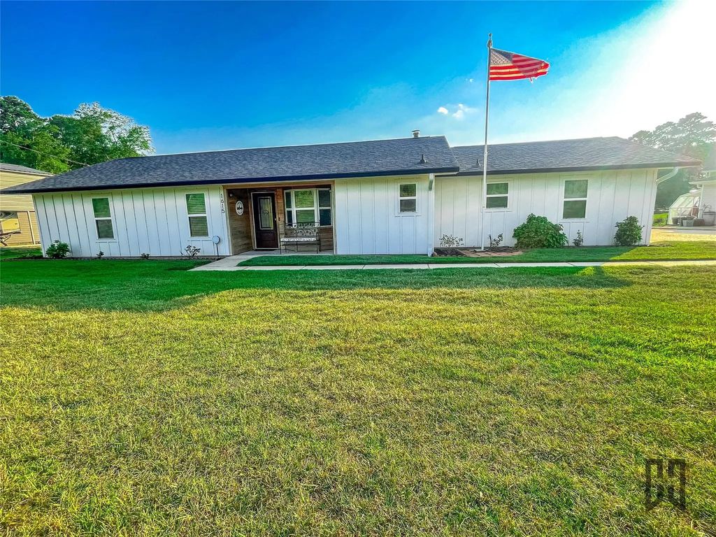 1615 Airport Loop, Homer