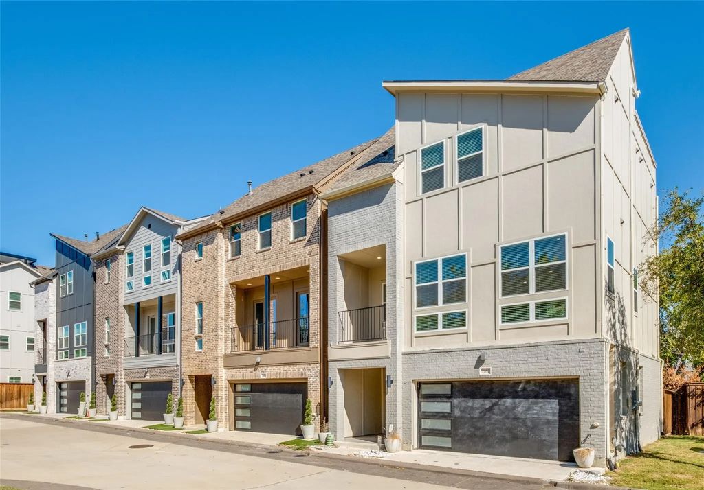 2452 Carmelita Street, Dallas