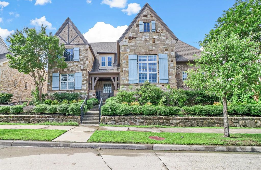 2308 Cardinal Boulevard, Carrollton
